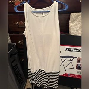 Women’s tunic length tank